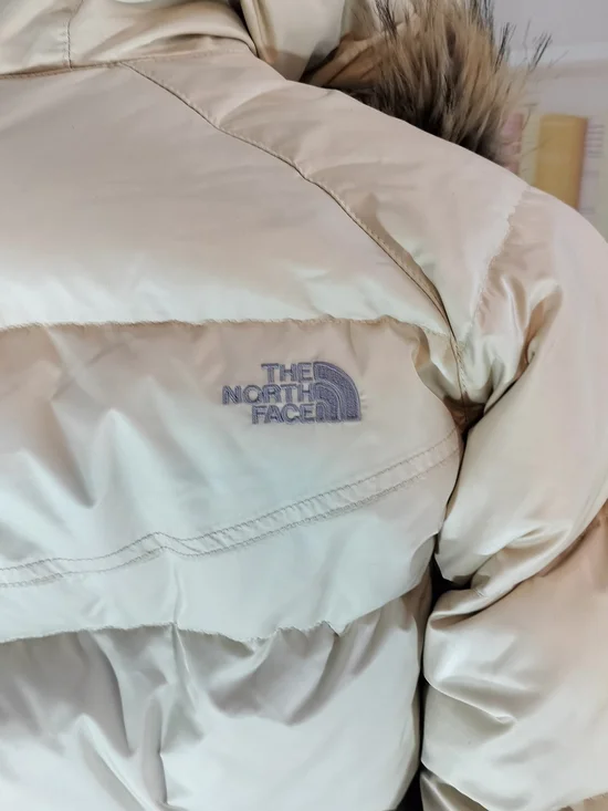 The North Face Women's Beige Puffer Jacket with Faux Fur Hood - Picture 6 of 9